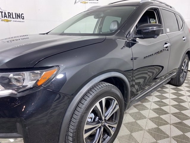 Pre-Owned 2017 Nissan Rogue