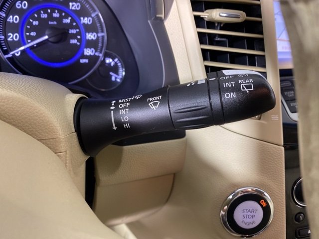 Pre-Owned 2017 INFINITI QX70