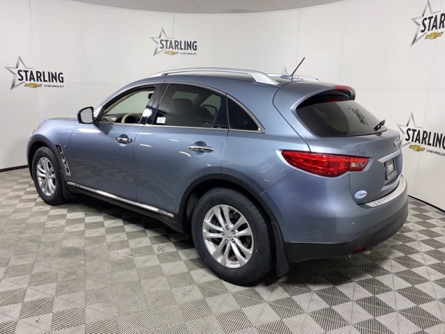 Pre-Owned 2017 INFINITI QX70