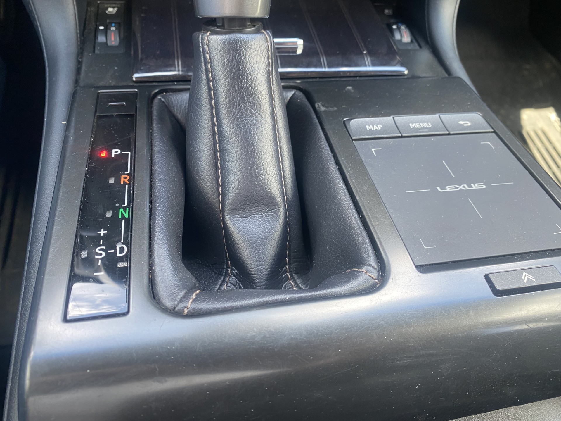 Used 2022 Black Lexus GX 460 Luxury image 24