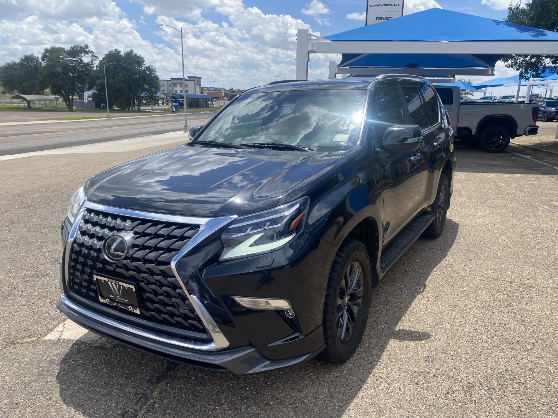 Used 2022 Black Lexus GX 460 Luxury image 4
