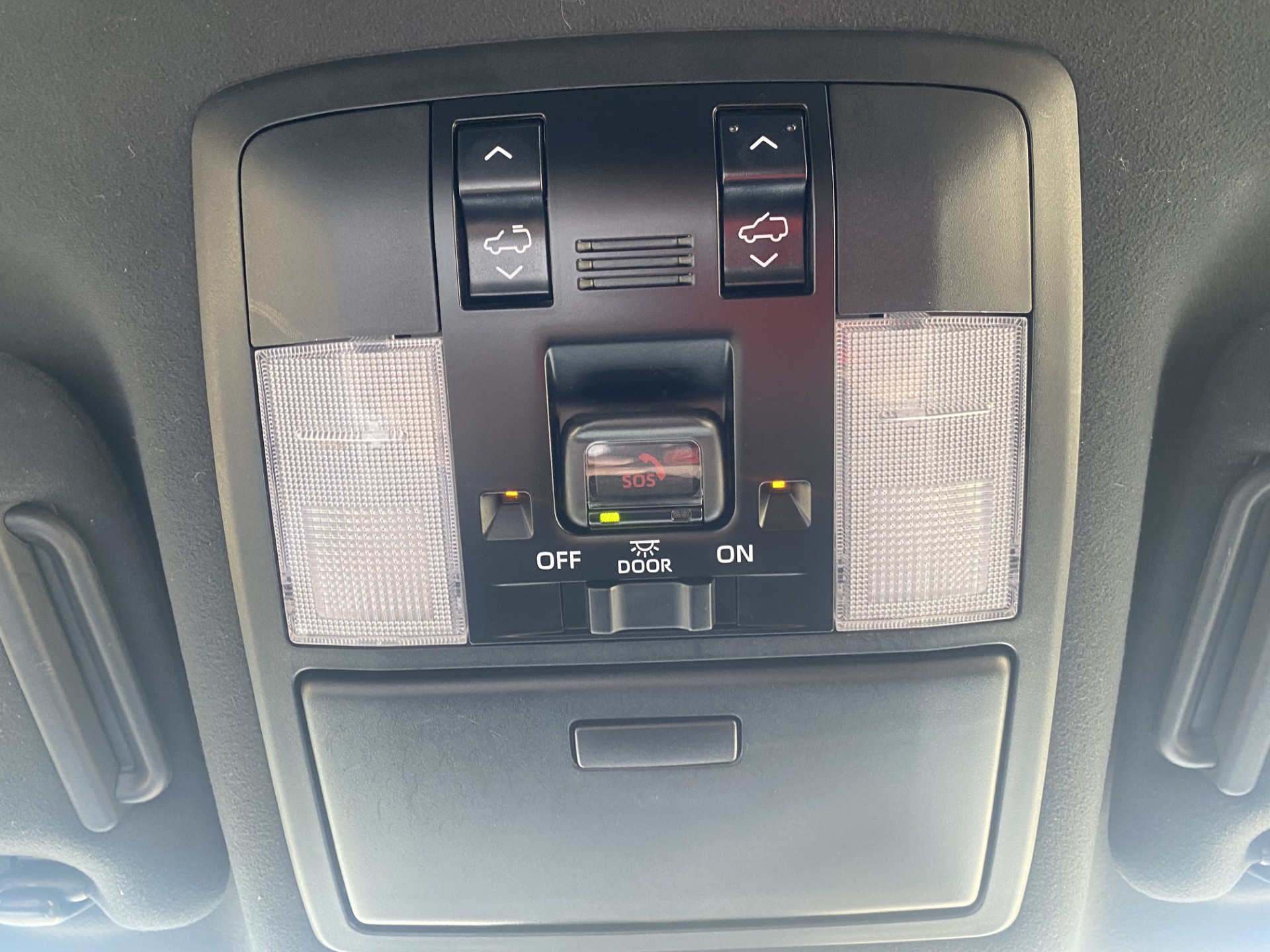 Used 2022 Black Lexus GX 460 Luxury image 25