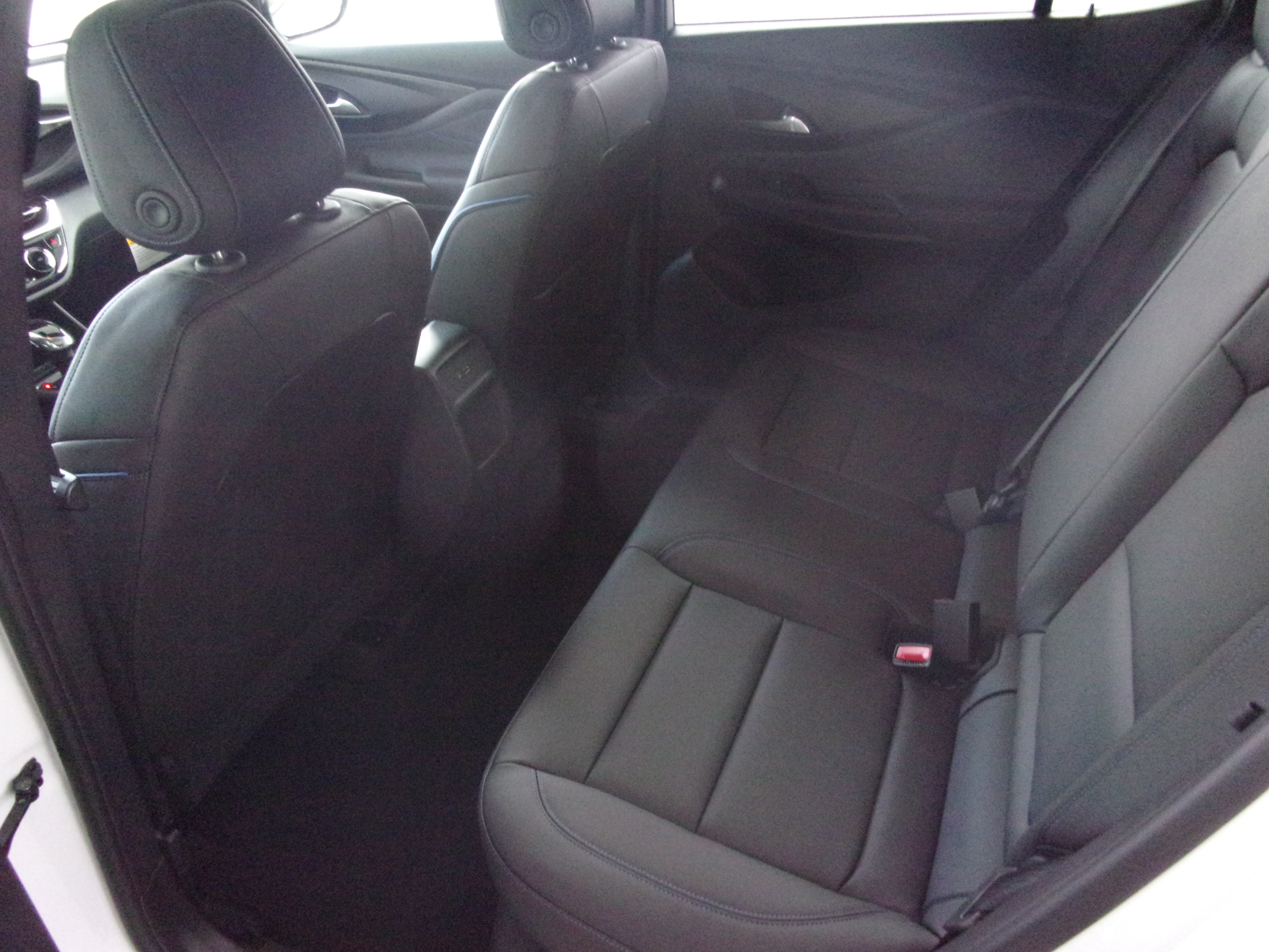 2026 Buick Envista Sport Touring - Photo 9