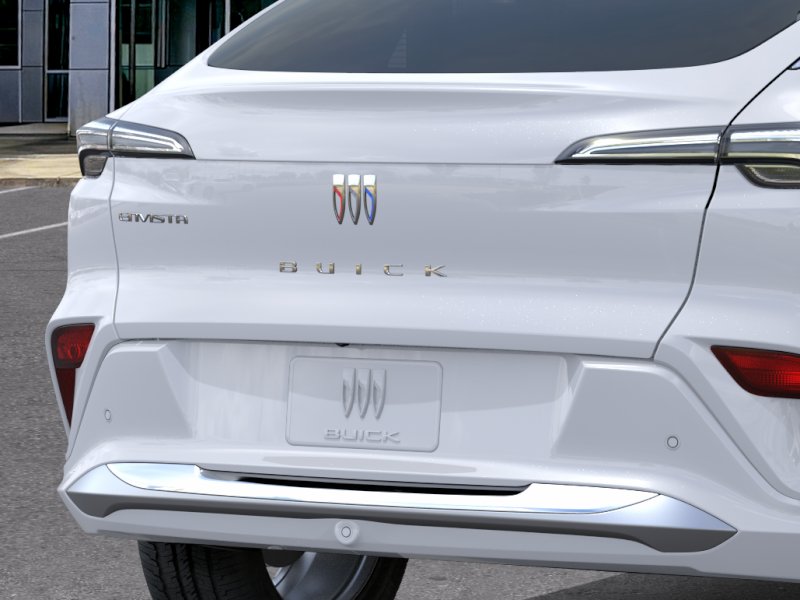 New 2026 White Frost Tricoat Buick Avenir image 38