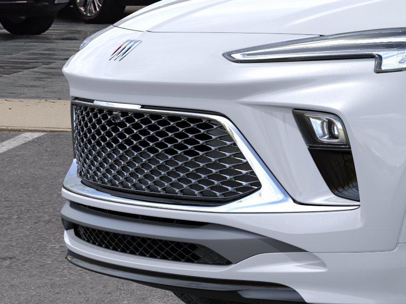 New 2024 White Frost Tricoat Buick Avenir image 38