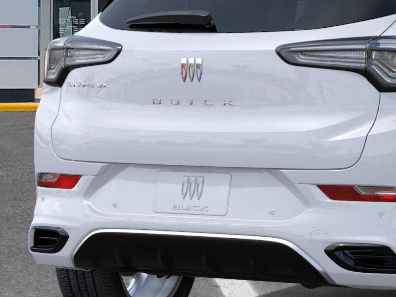 New 2026 White Frost Tricoat Buick Avenir image 38