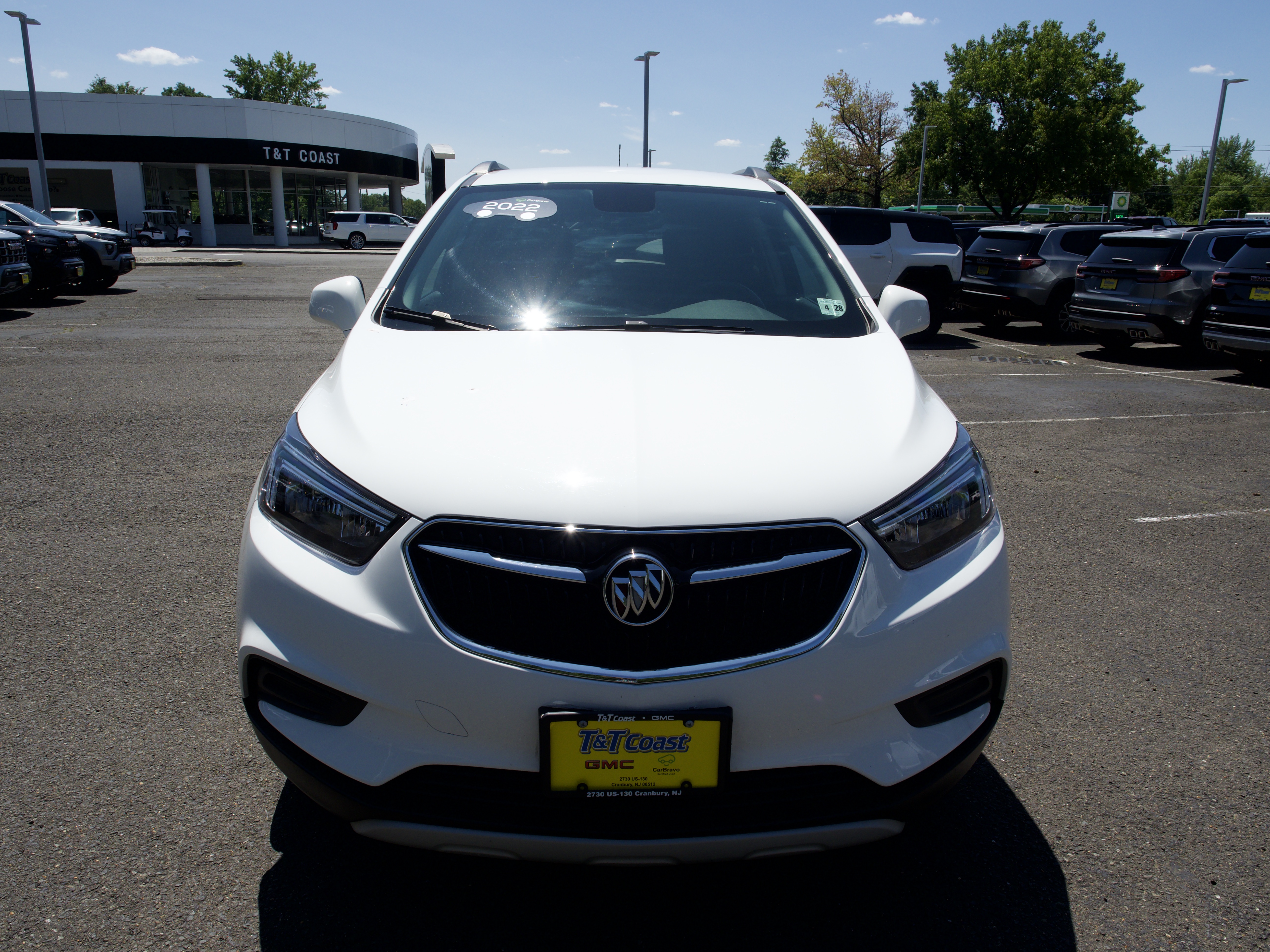 Certified 2022 Buick Encore Preferred with VIN KL4CJESM6NB565513 for sale in East Windsor, NJ