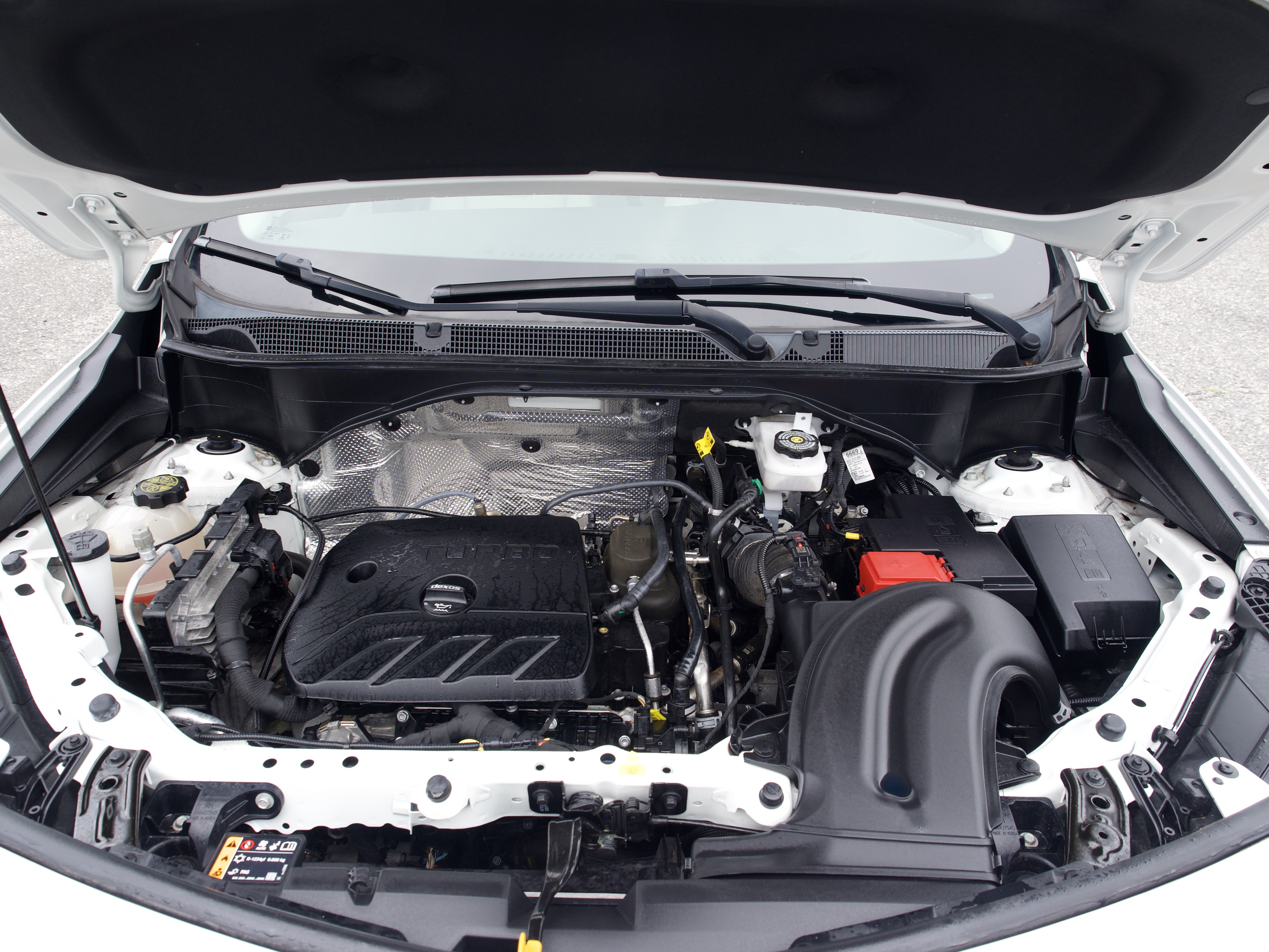 Certified Used 2023 Summit White Buick Essence image 43