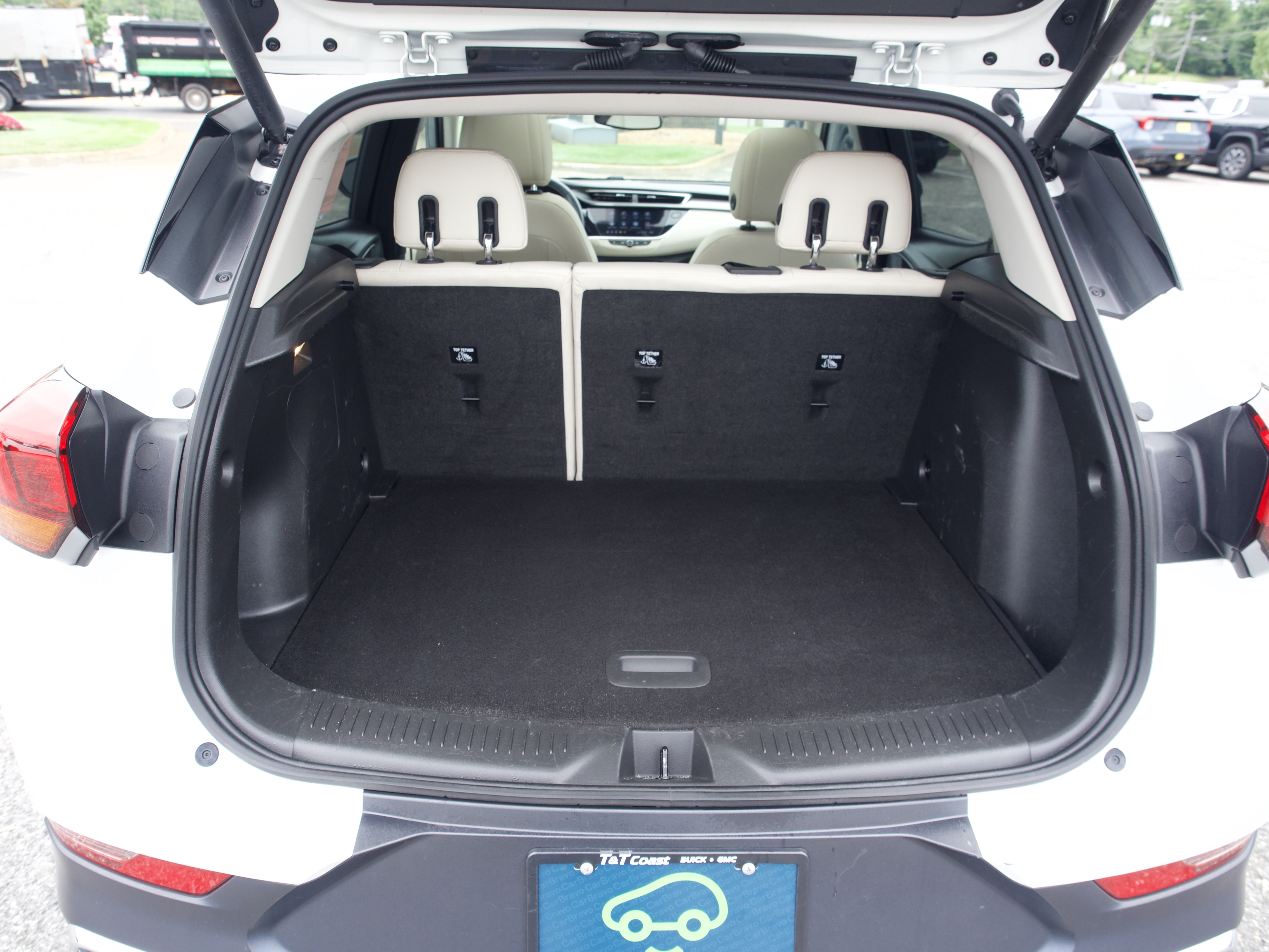 Certified Used 2023 Summit White Buick Essence image 39