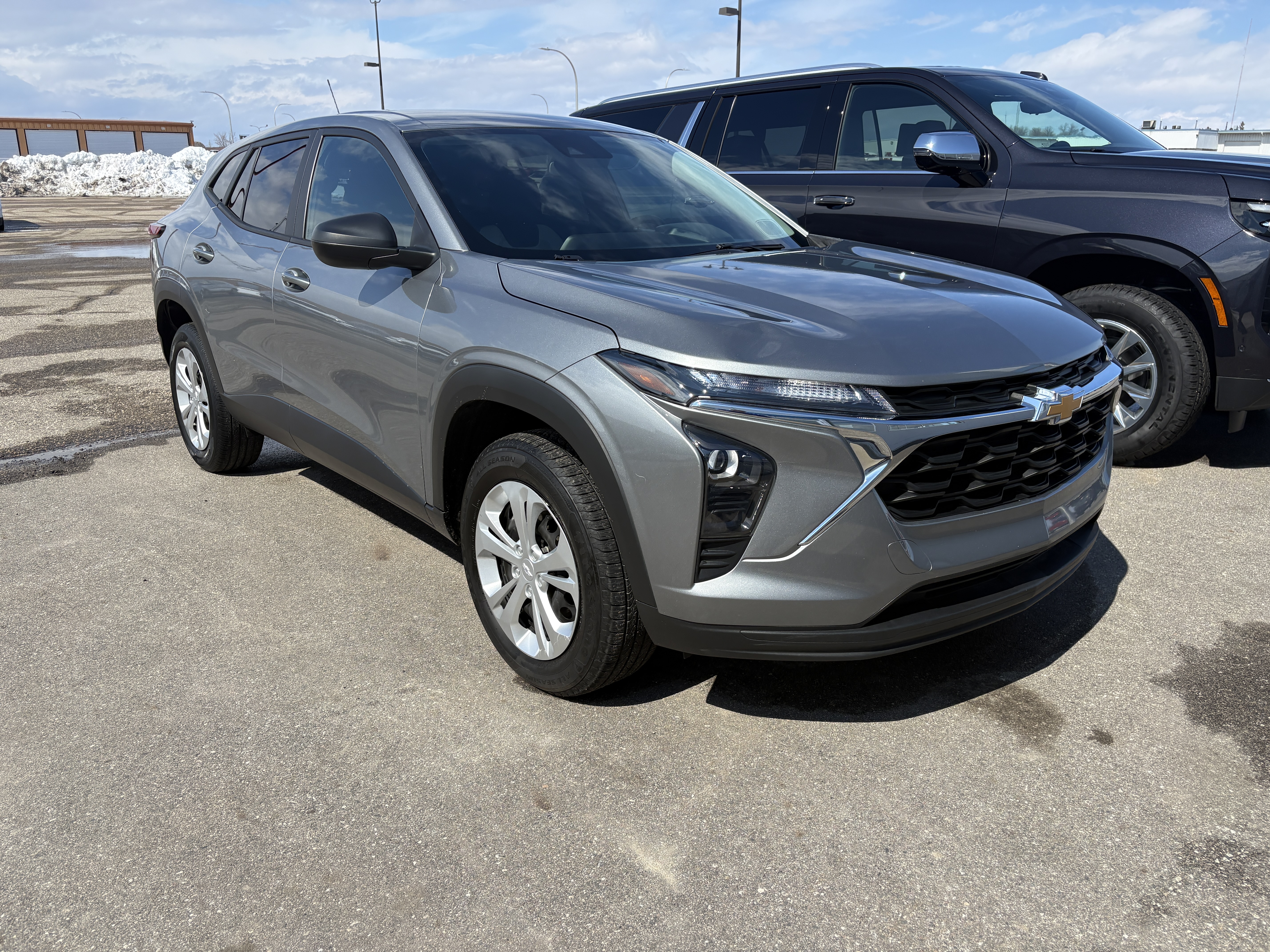 2024 Chevrolet Trax LS's photo