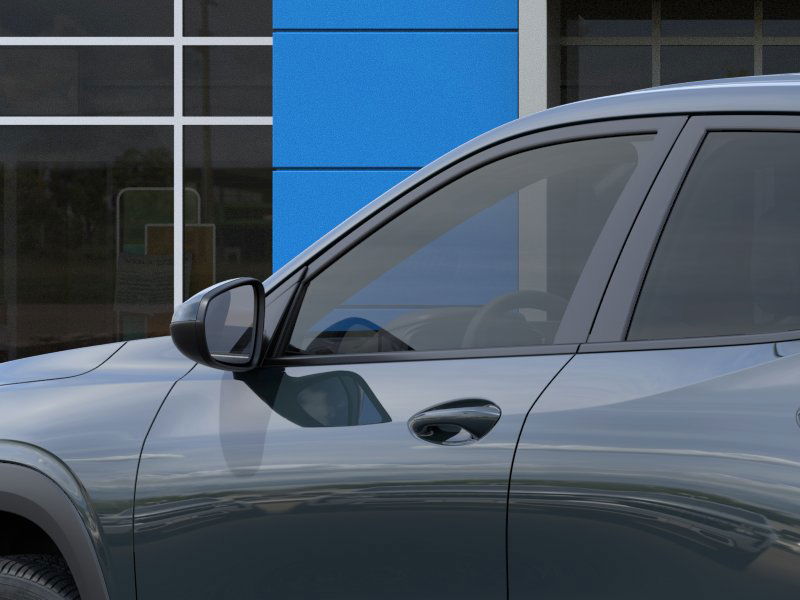 2025 Chevrolet Trax LS photo 10