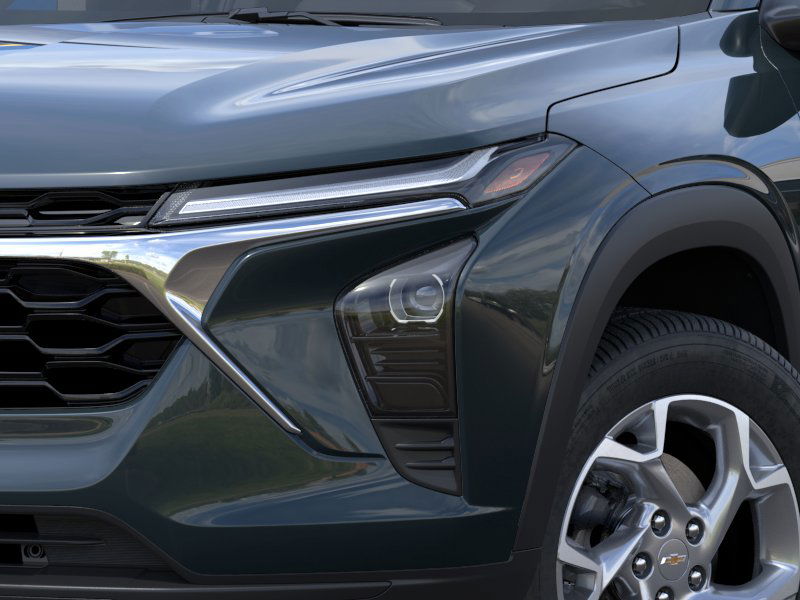 2025 Chevrolet Trax LS photo 8