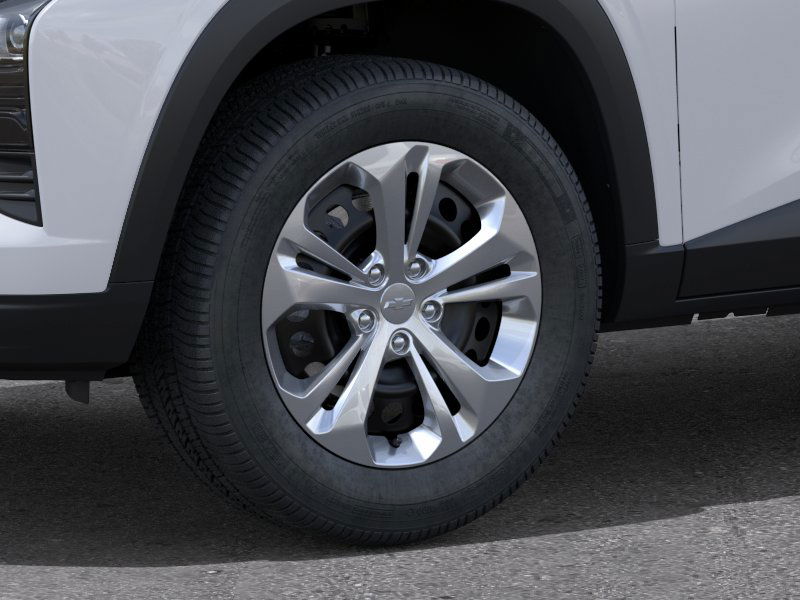 2025 Chevrolet Trax LS photo 8