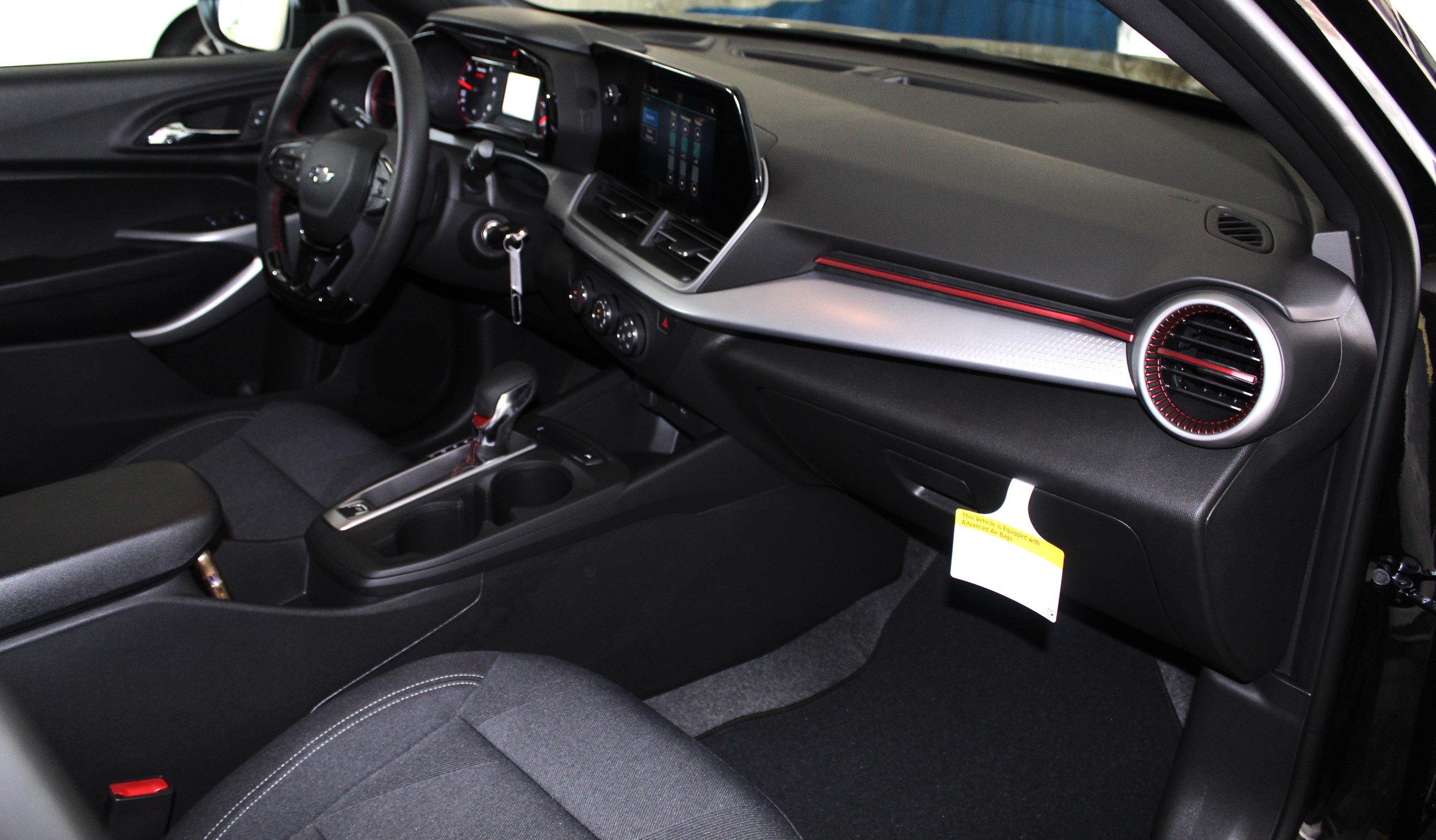 2025 Chevrolet Trax photo 9