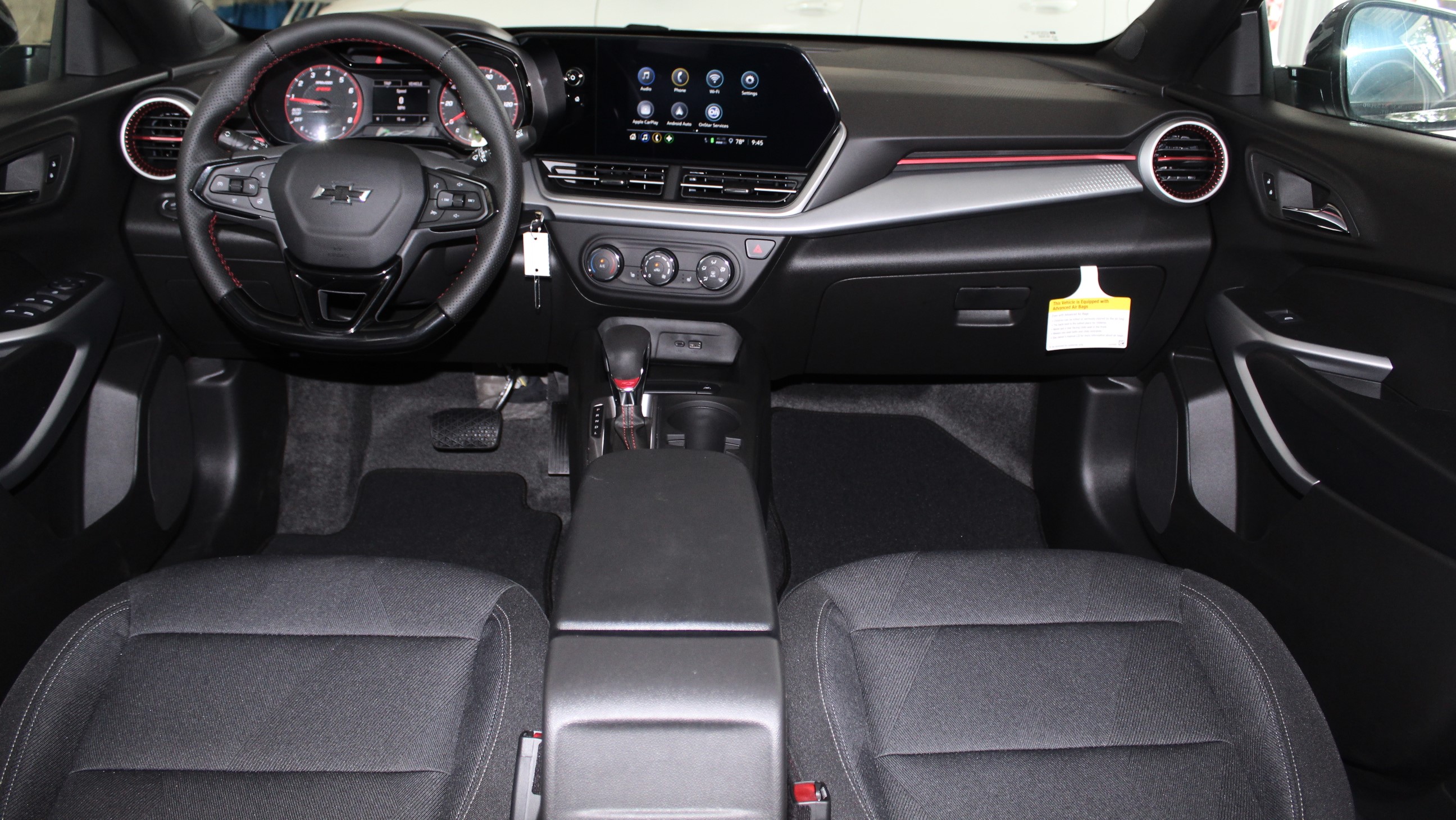 2025 Chevrolet Trax photo 14