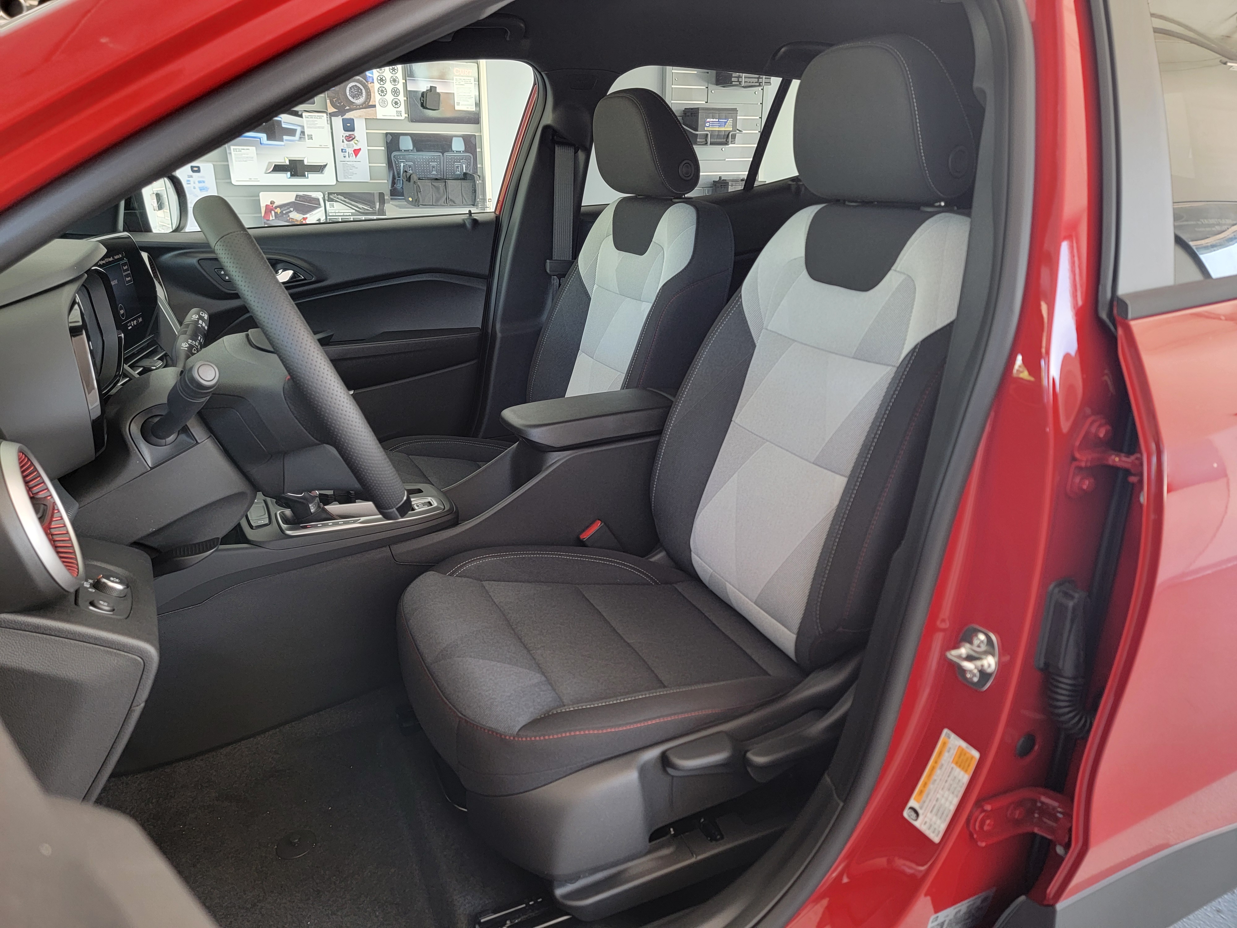2026 Chevrolet Trax RS - Photo 10
