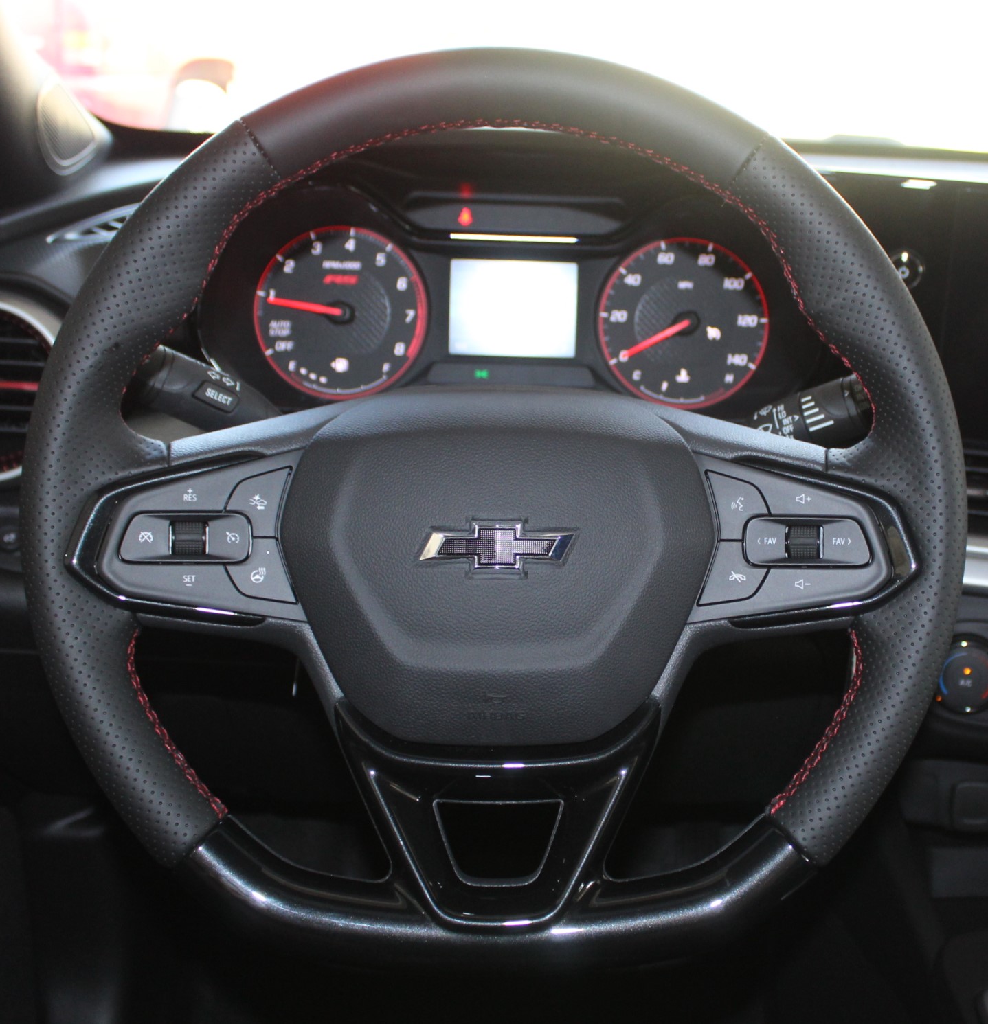 2025 Chevrolet Trax photo 6