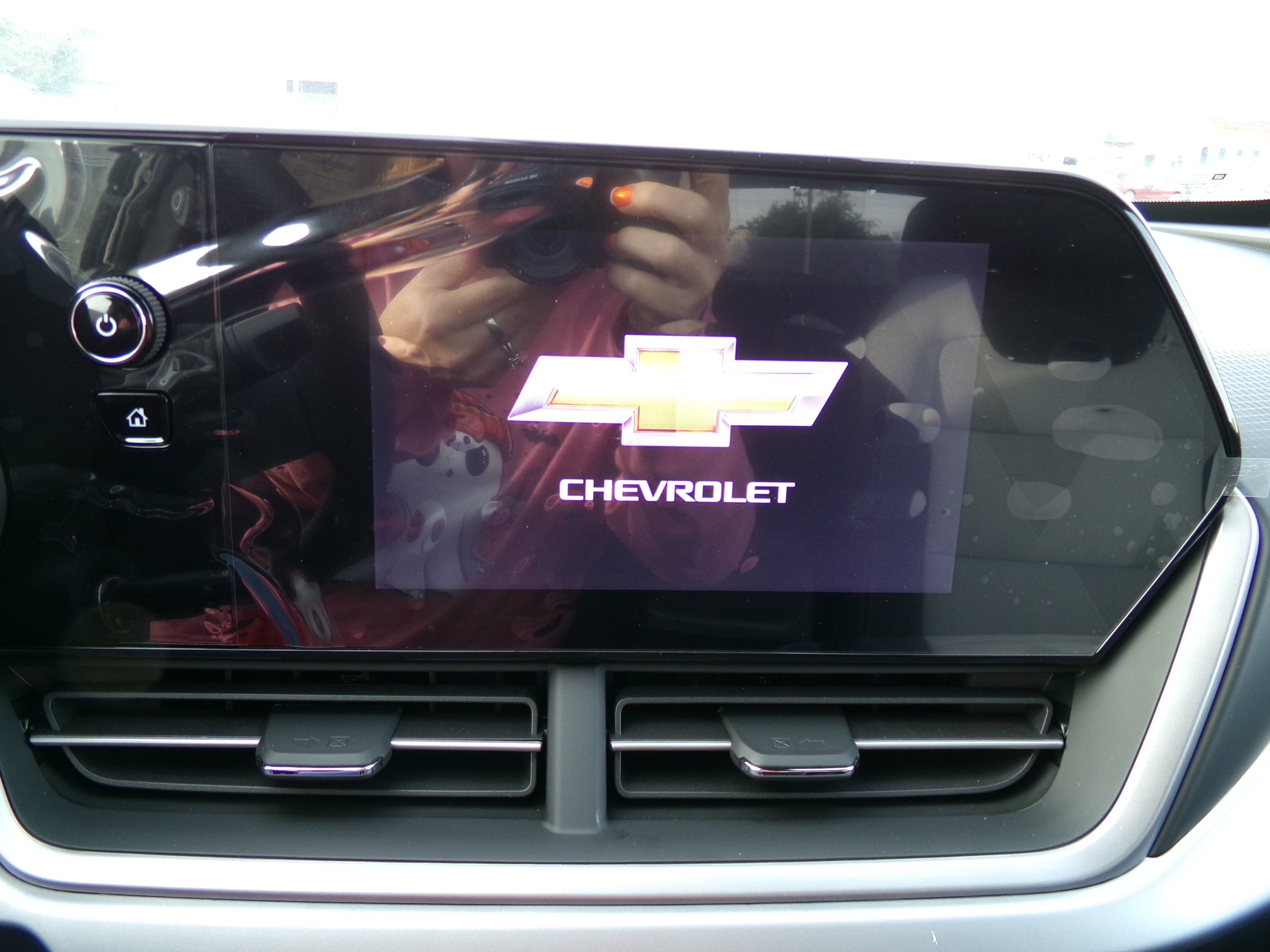 2026 Chevrolet Trax RS - Photo 9
