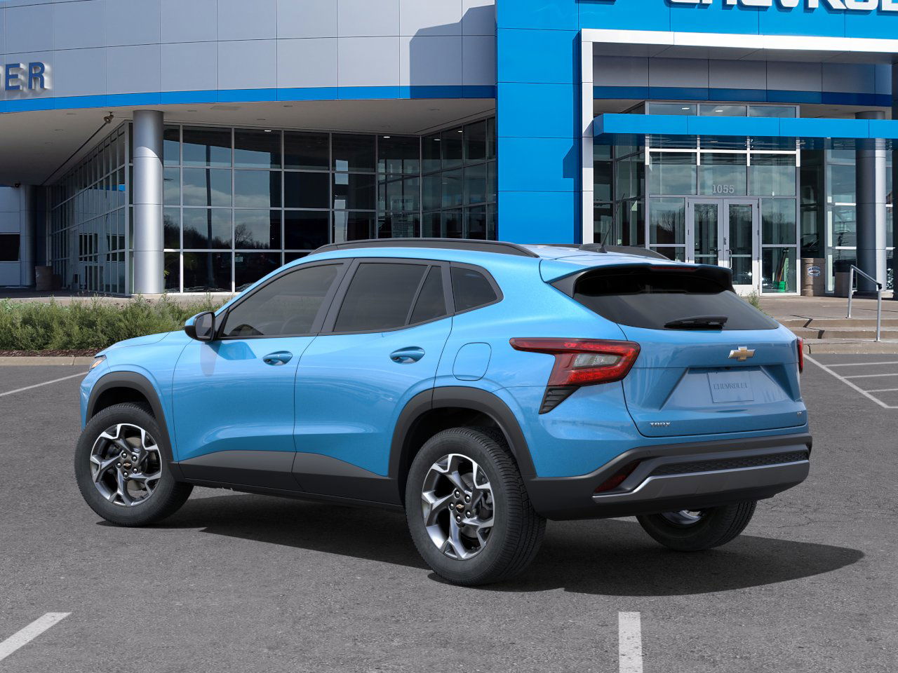 2025 Chevrolet Trax LT photo 3
