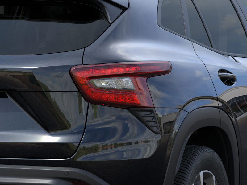 2025 Chevrolet Trax LT photo 17
