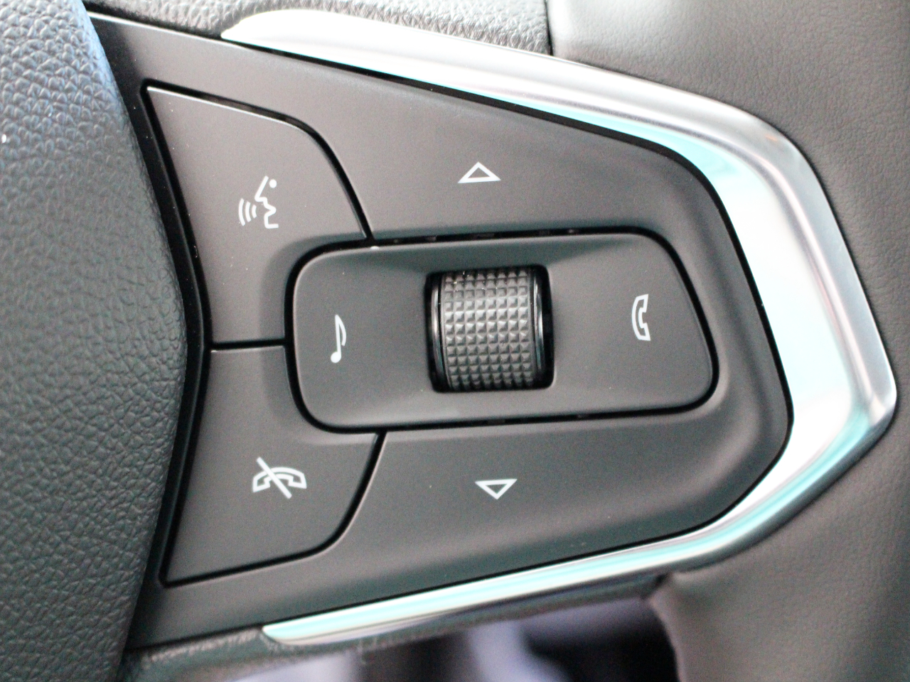 2026 Chevrolet Trax LT - Photo 20