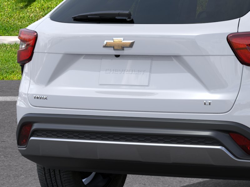 New 2026 Summit White Chevrolet LT image 34