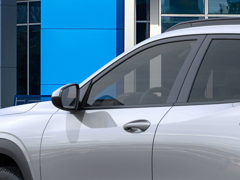 2025 Chevrolet Trax LT photo 4