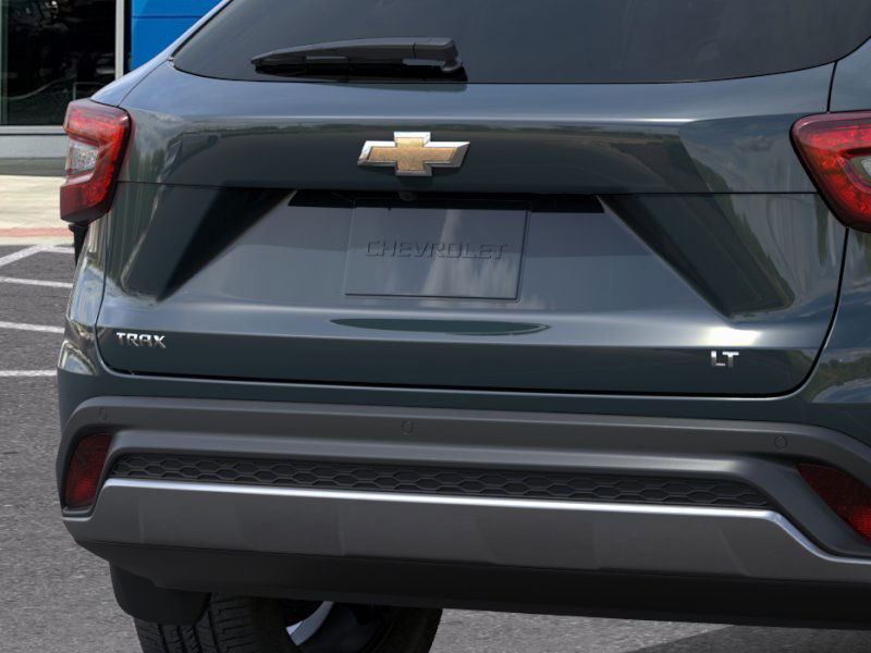 2025 Chevrolet Trax LT photo 13