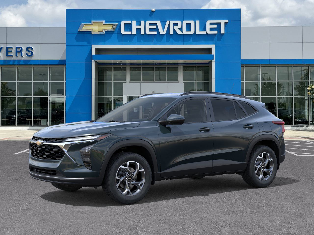 2025 Chevrolet Trax LT photo 2