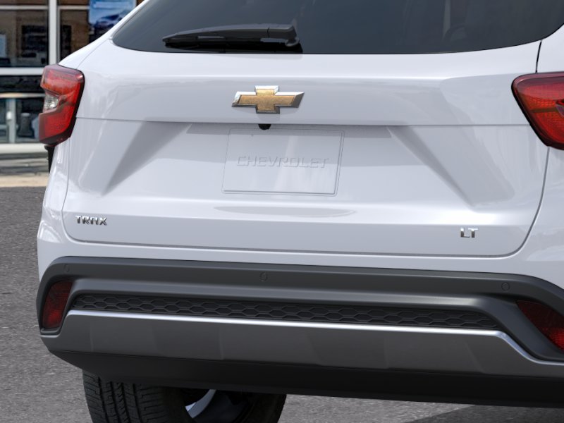 New 2026 Summit White Chevrolet LT image 38