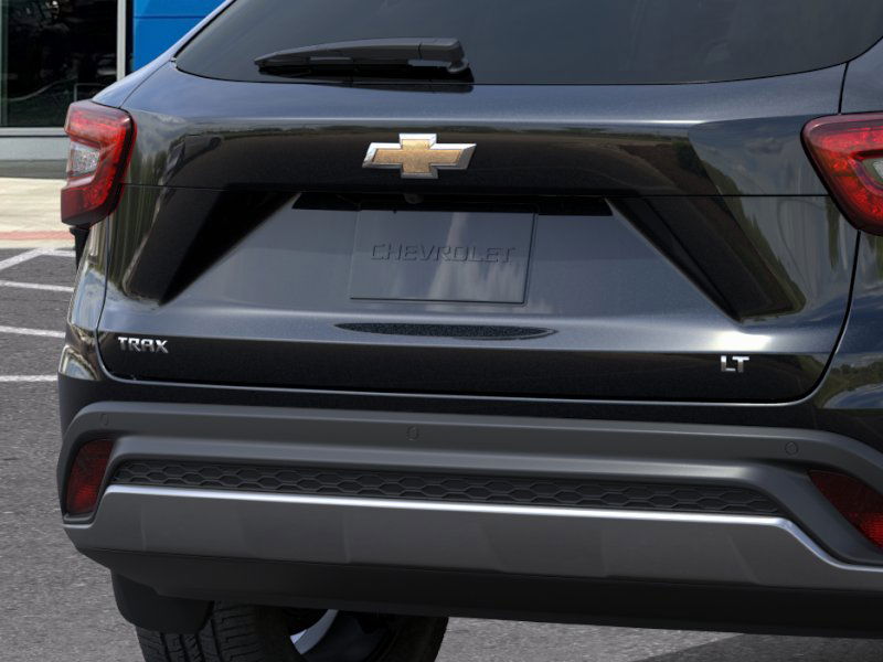 2025 Chevrolet Trax LT photo 13