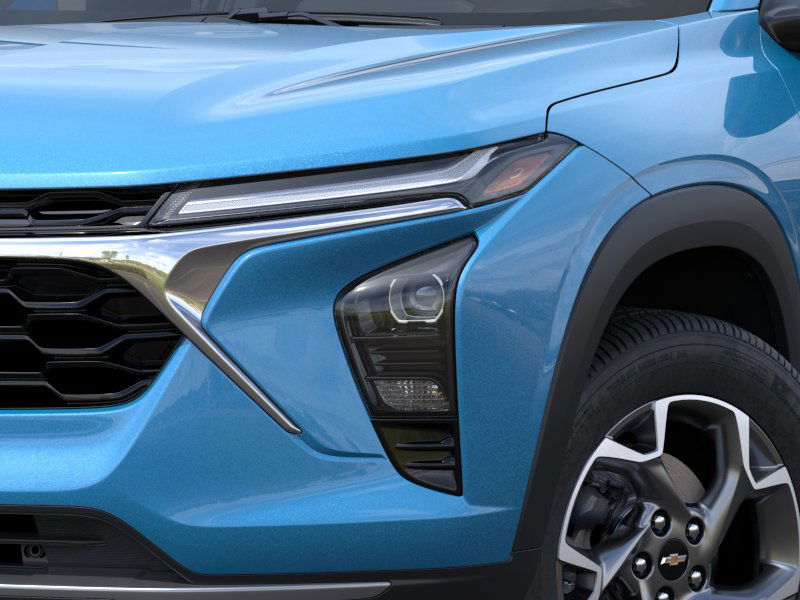 2025 Chevrolet Trax LT photo 7