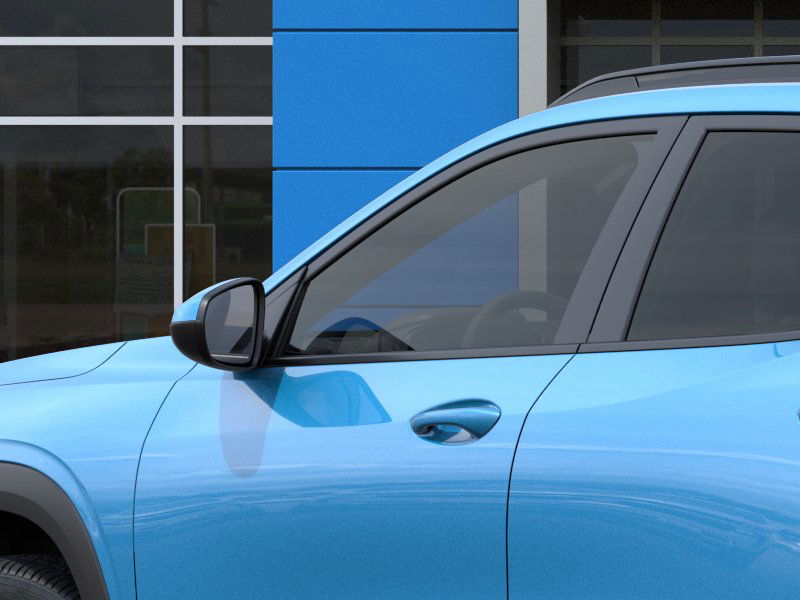 2025 Chevrolet Trax LT photo 9