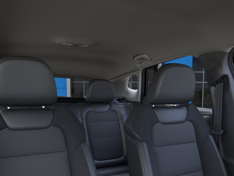 2025 Chevrolet Trax LT photo 21