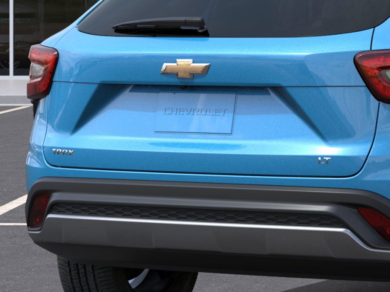 2025 Chevrolet Trax LT photo 11