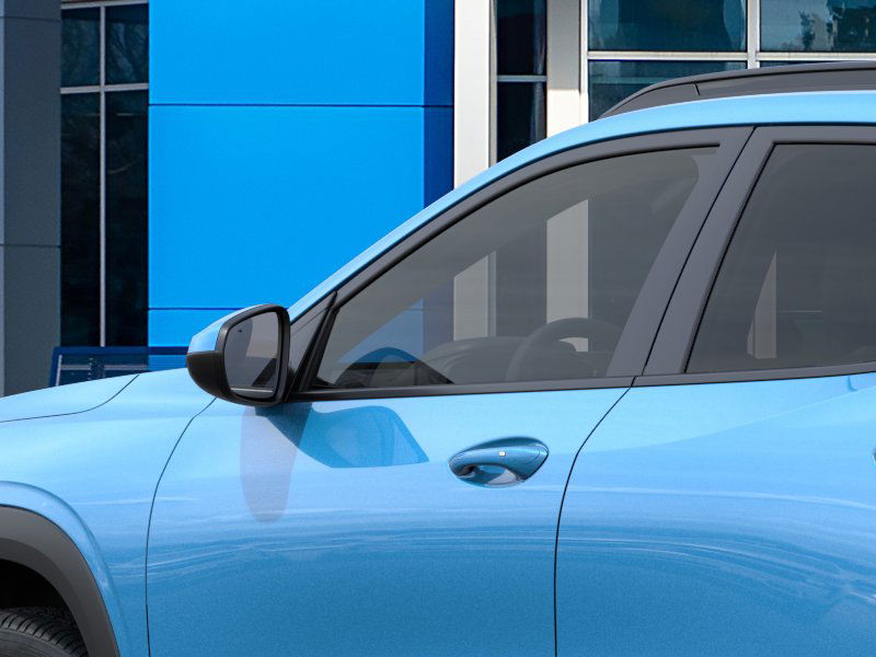 2025 Chevrolet Trax LT photo 11