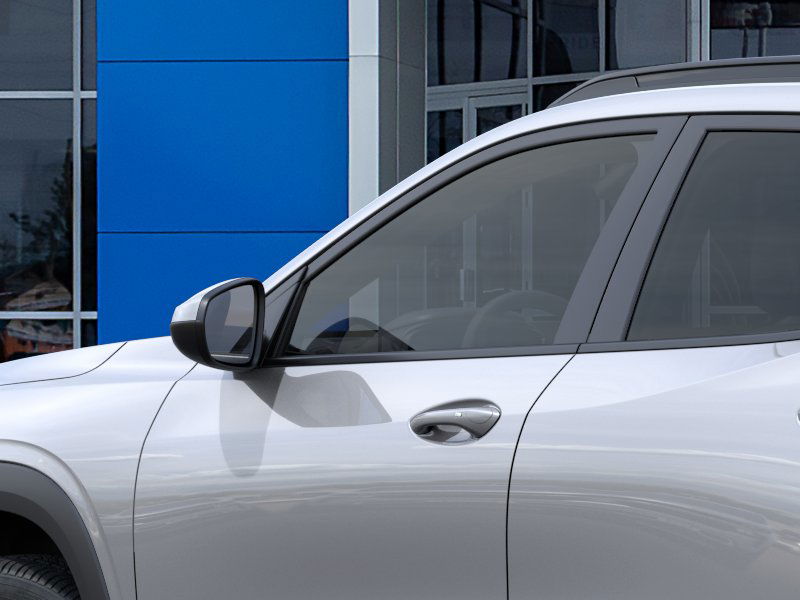 2026 Chevrolet Trax LT photo 9