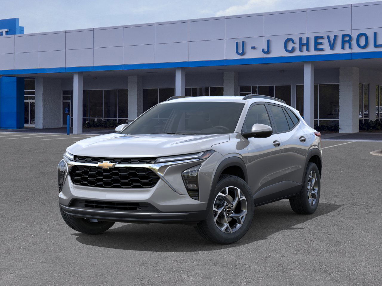 2026 Chevrolet Trax LT photo 2