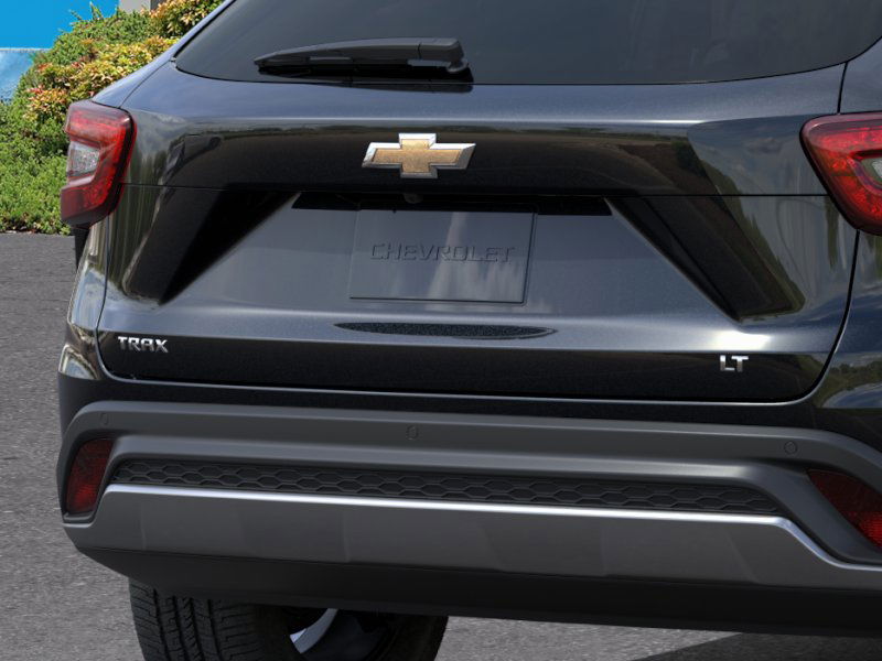 2025 Chevrolet Trax LT photo 14