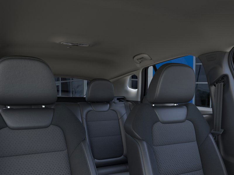 2025 Chevrolet Trax LT photo 22