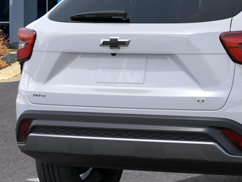 New 2026 Summit White Chevrolet LT image 38