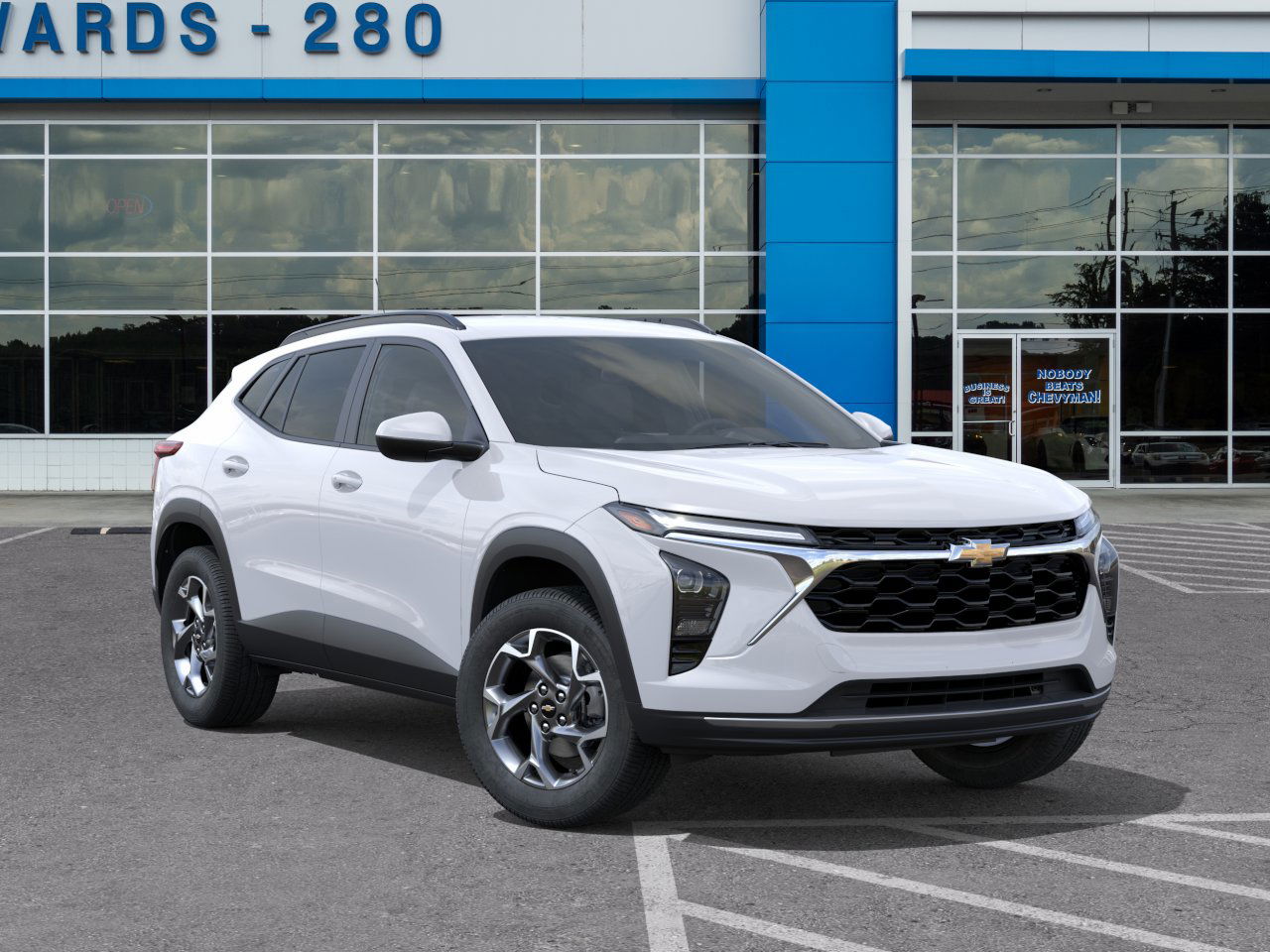 2025 Chevrolet Trax LT photo 4
