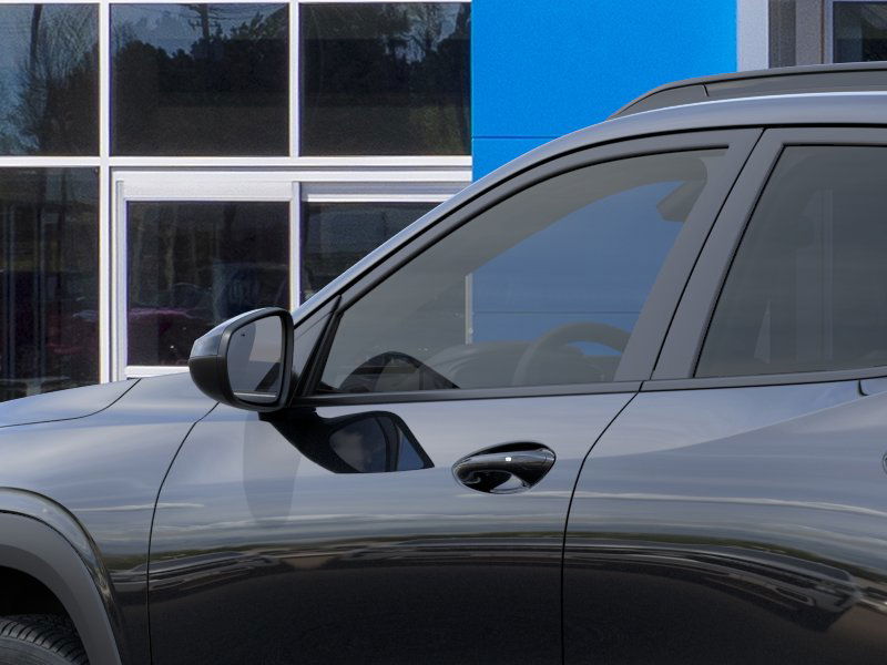 2025 Chevrolet Trax LT photo 7
