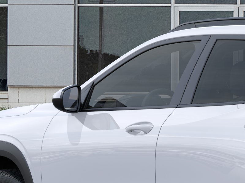 2025 Chevrolet Trax LT photo 9