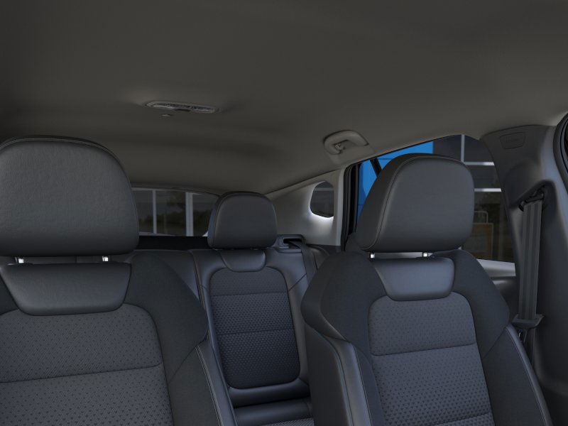 2025 Chevrolet Trax LT photo 38