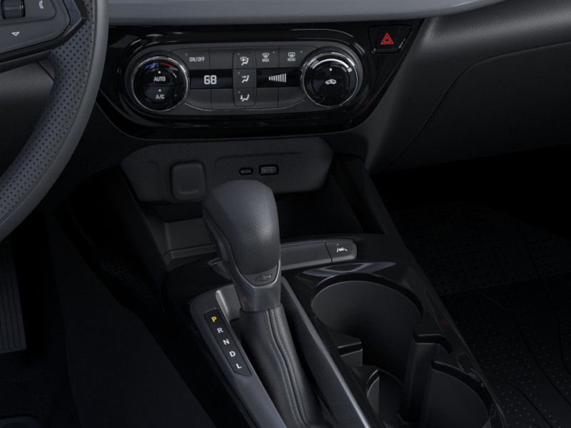 2025 Chevrolet Trax LT photo 42