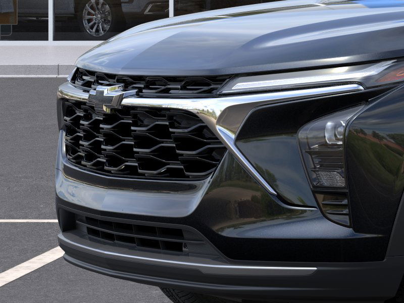 2025 Chevrolet Trax LT photo 32
