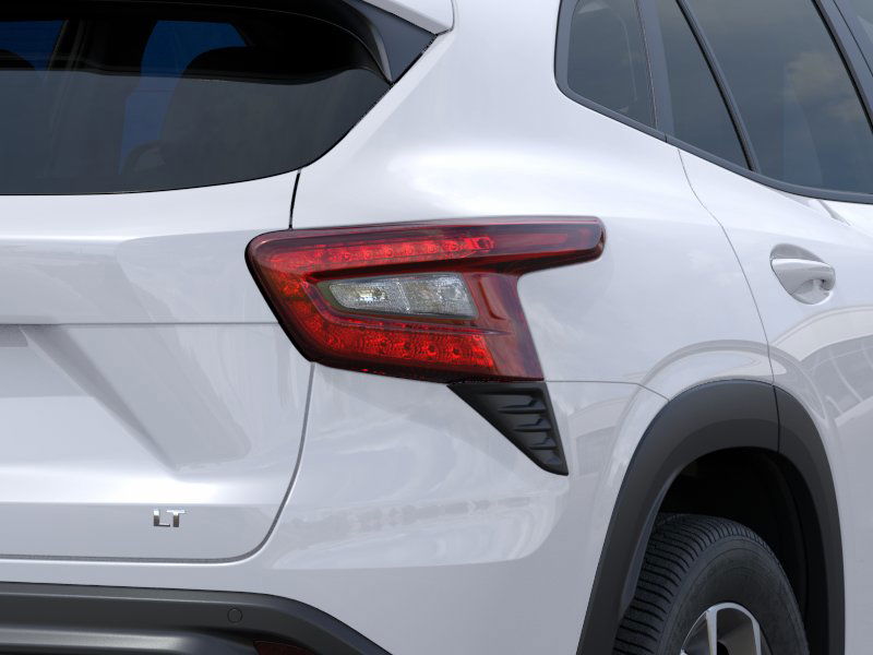 2025 Chevrolet Trax LT photo 28