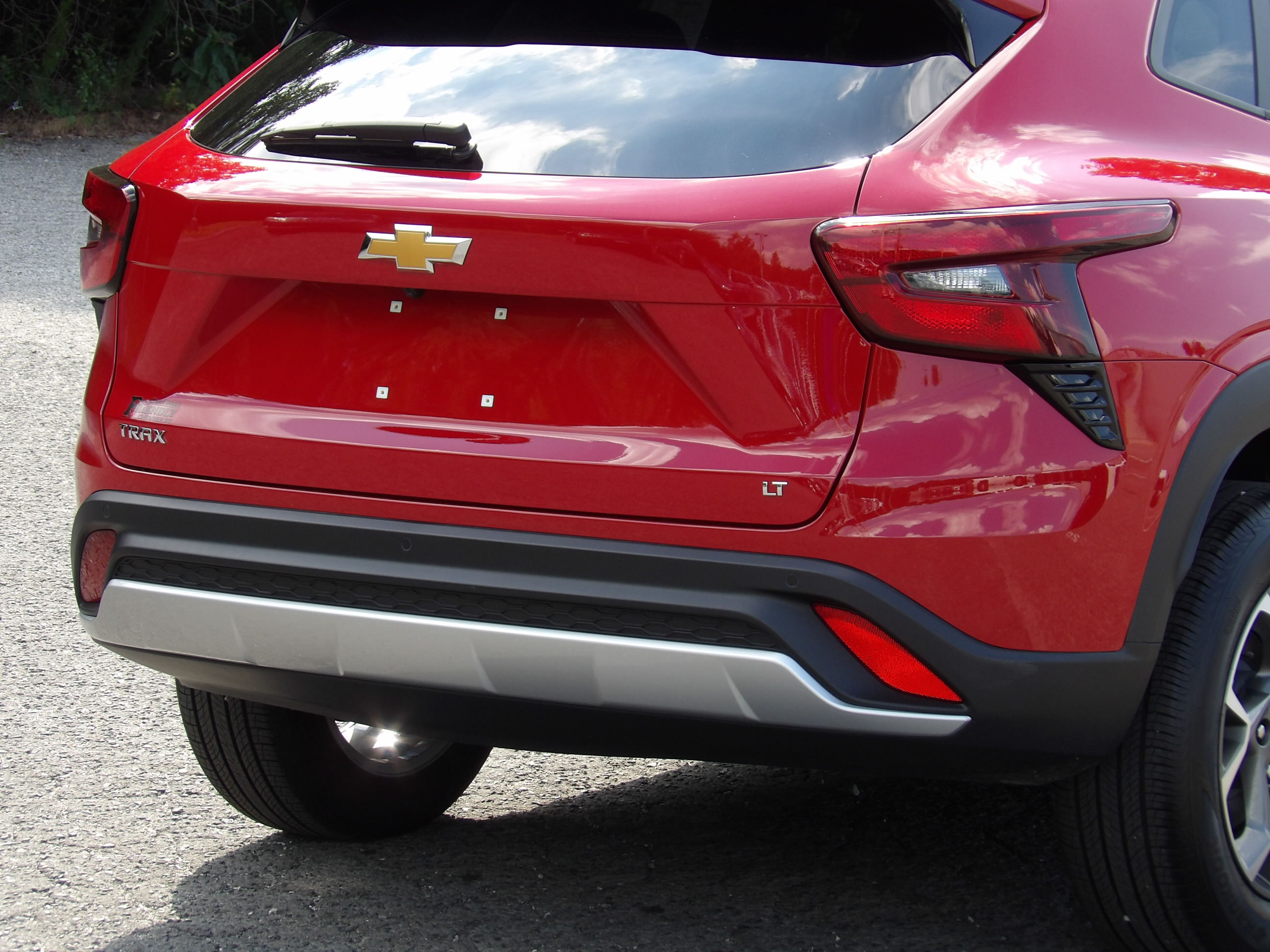 Used 2026 Apex Red Chevrolet LT image 9