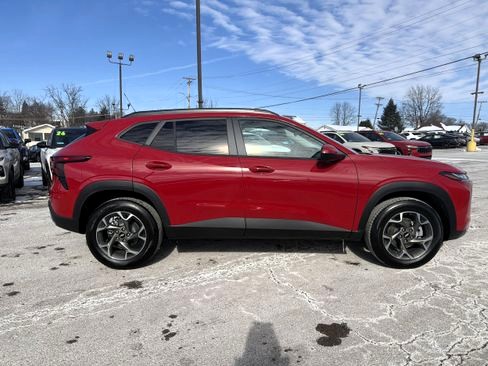 2026 Chevrolet Trax LT's photo